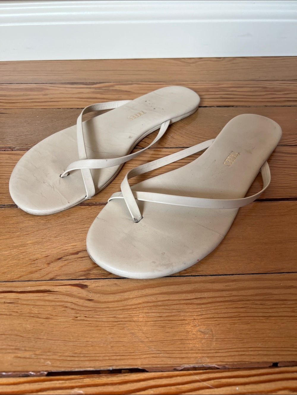 TKEES Riley Sandal Flips - Linen - Picture 2 of 8